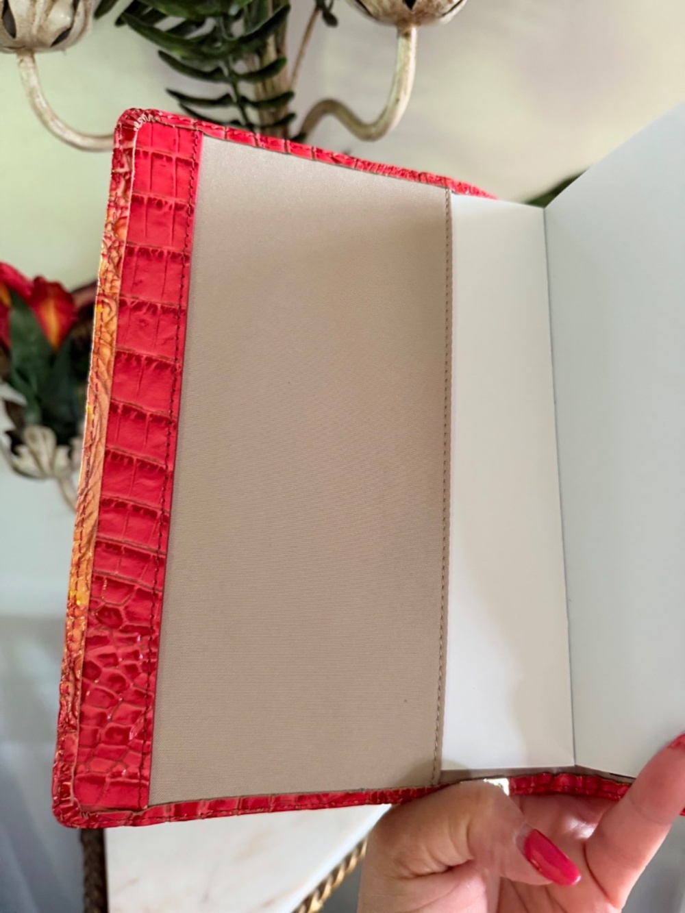 ๐๐คฉ NWT Brahmin Sample Infusion Leather Journal Notebook Agenda Front Eye ๐คฉ๐ - Picture 5 of 8